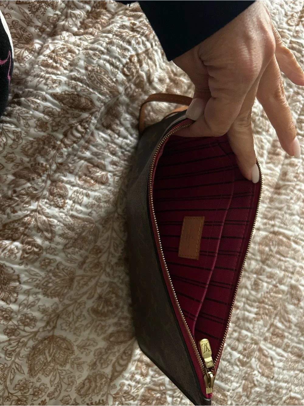 Louis Vuitton Monogram Clutch with Burgundy Striped Interior - Picture 2 of 3